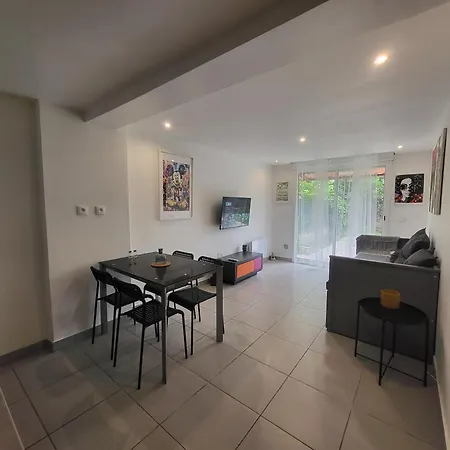 Paris Cdg-parc Des Expositions-disney Apartment Le Blanc-Mesnil